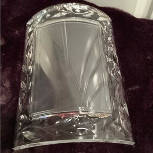 Vintage Crystal Carved Leaf Elegant Clear Curved Frame 8.5”x8”